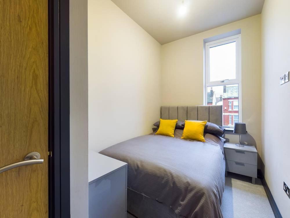 Gibson Manor Apartments Wallasey Exterior photo